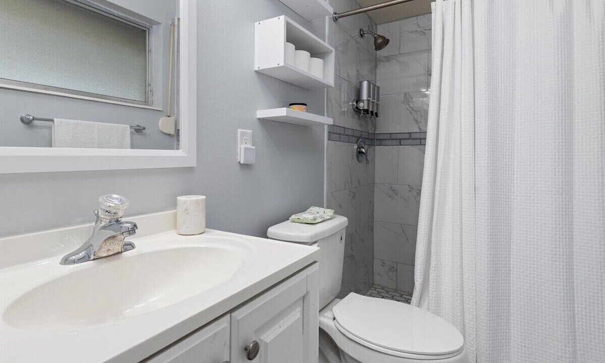 Photo of Bathroom in Port Charlotte