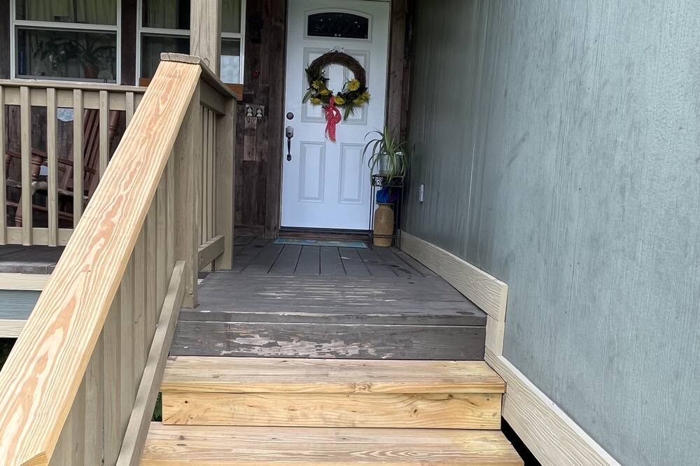 Photo of Outdoor in Robert