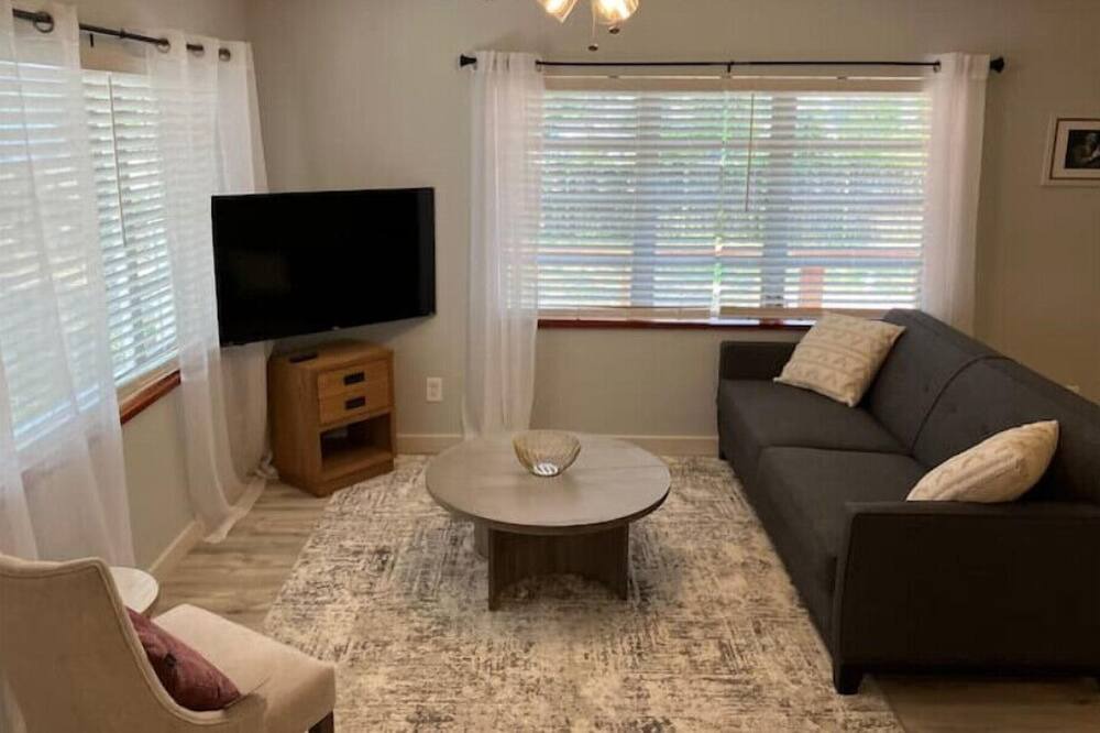 Photo of Livingroom in Niceville