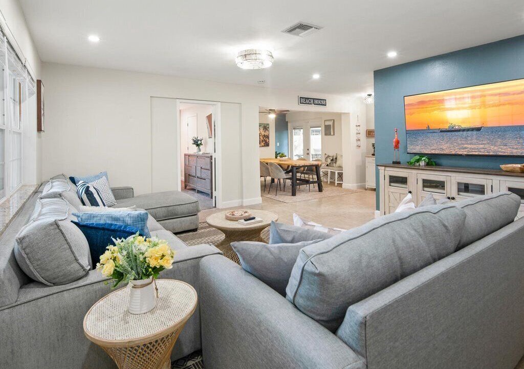 Photo of Livingroom in East Naples