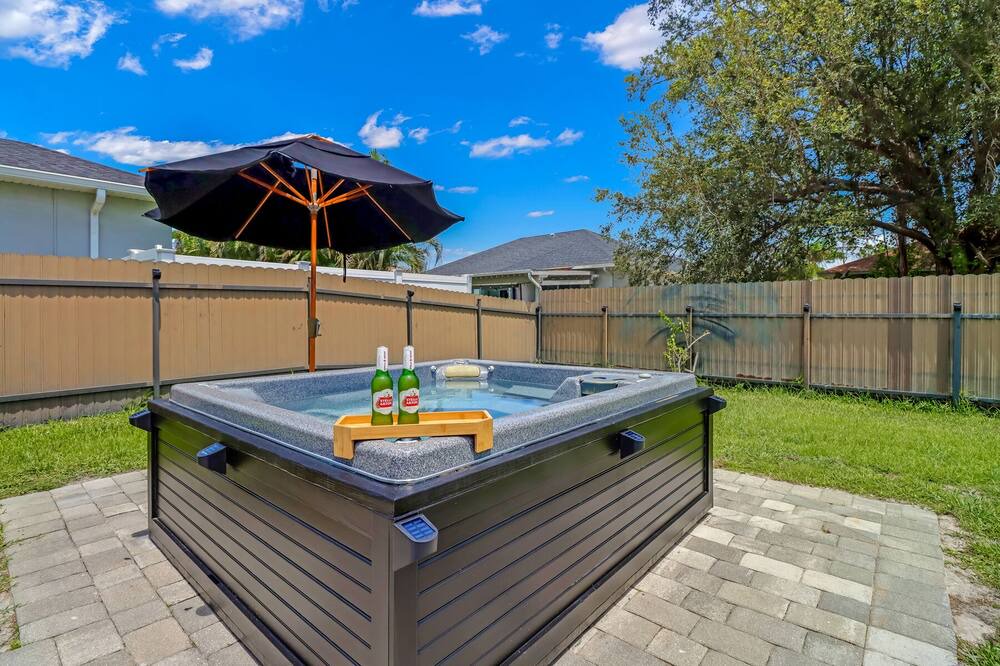 Photo of Outdoor in Willoughby Acres