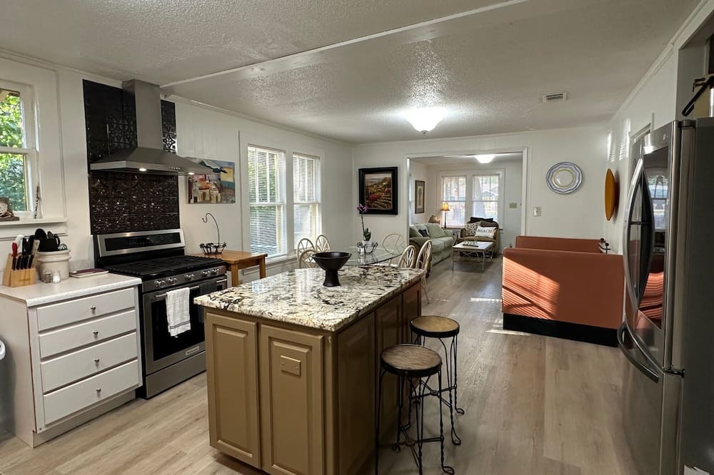 Photo of Kitchen in Ono Island