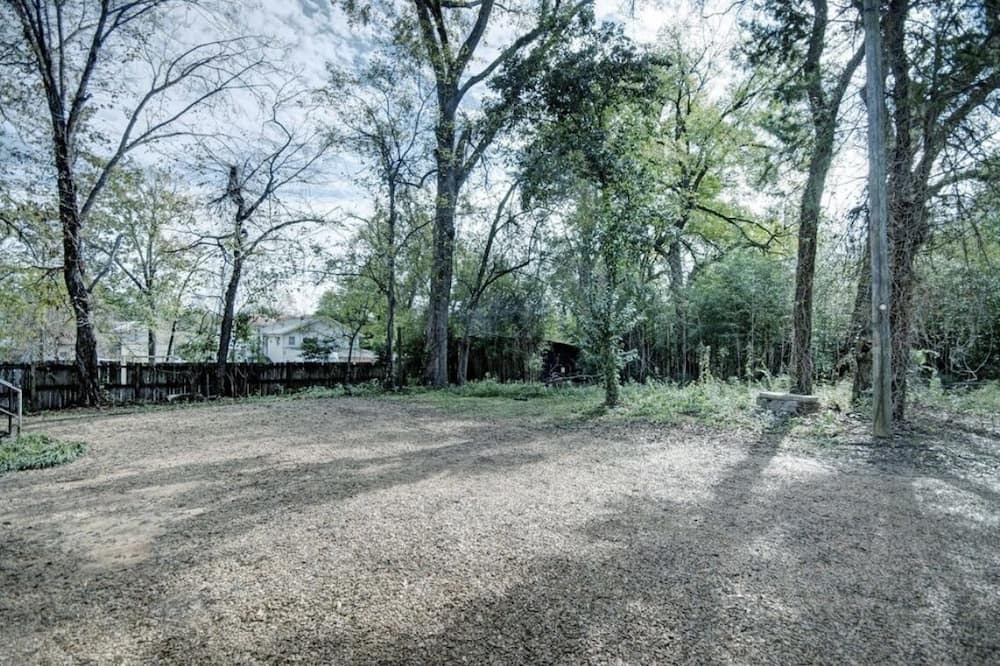 Photo of Outdoor in Clinton