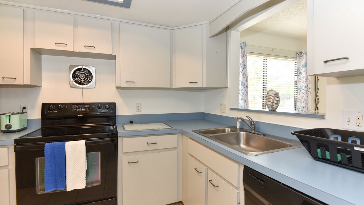 Photo of Kitchen in South Daytona