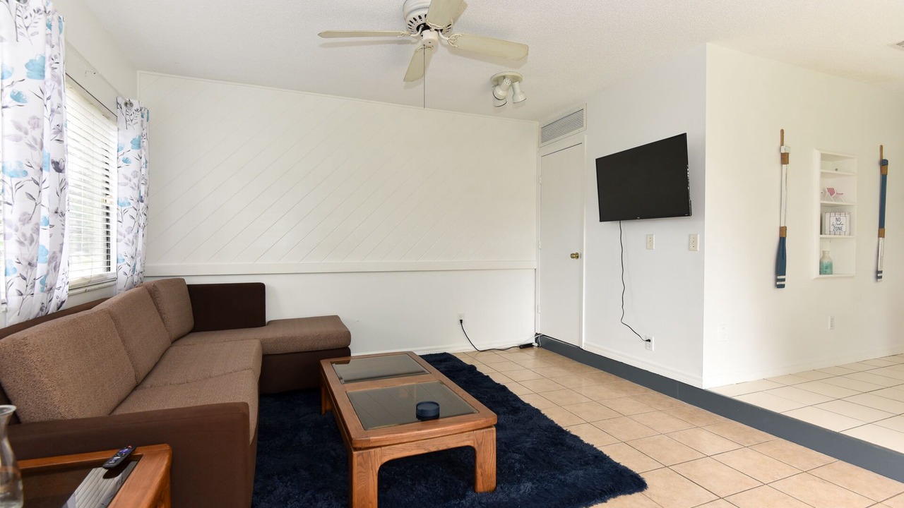 Photo of Livingroom in South Daytona