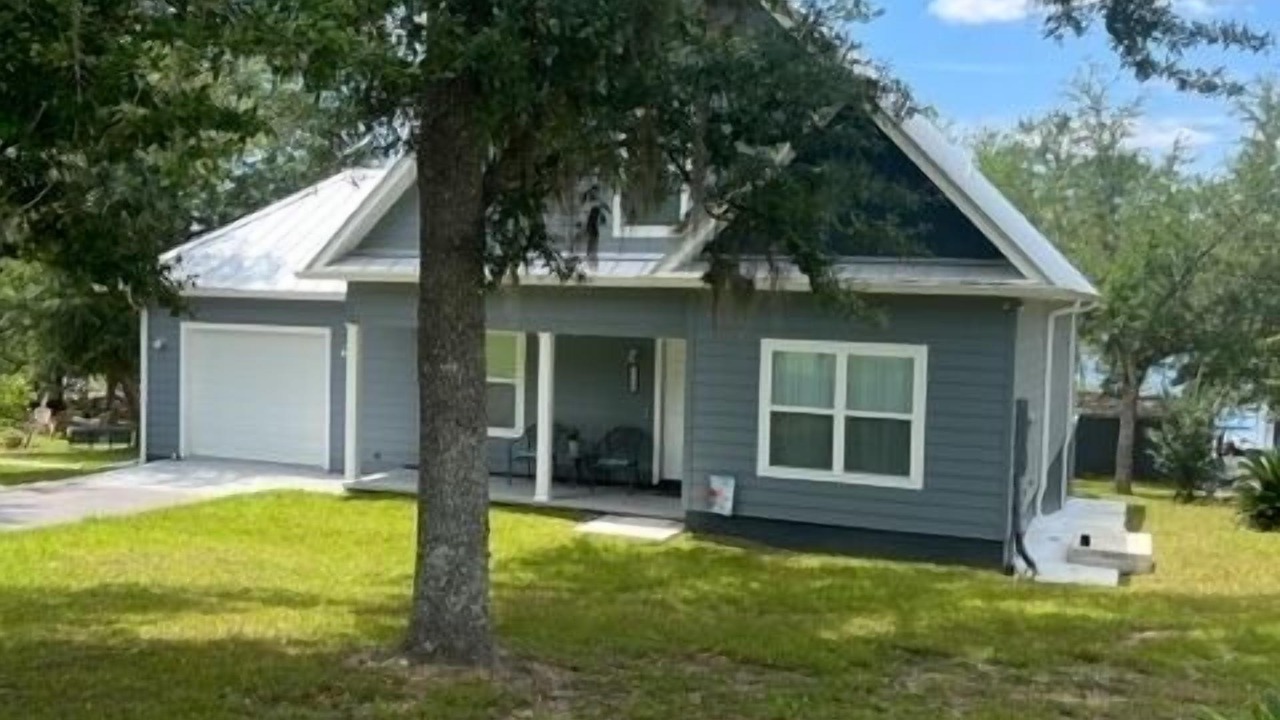 Photo of Outdoor in Clarksville
