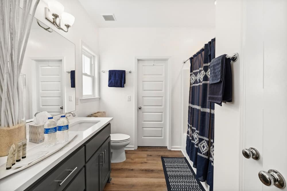 Photo of Bathroom in Callaway