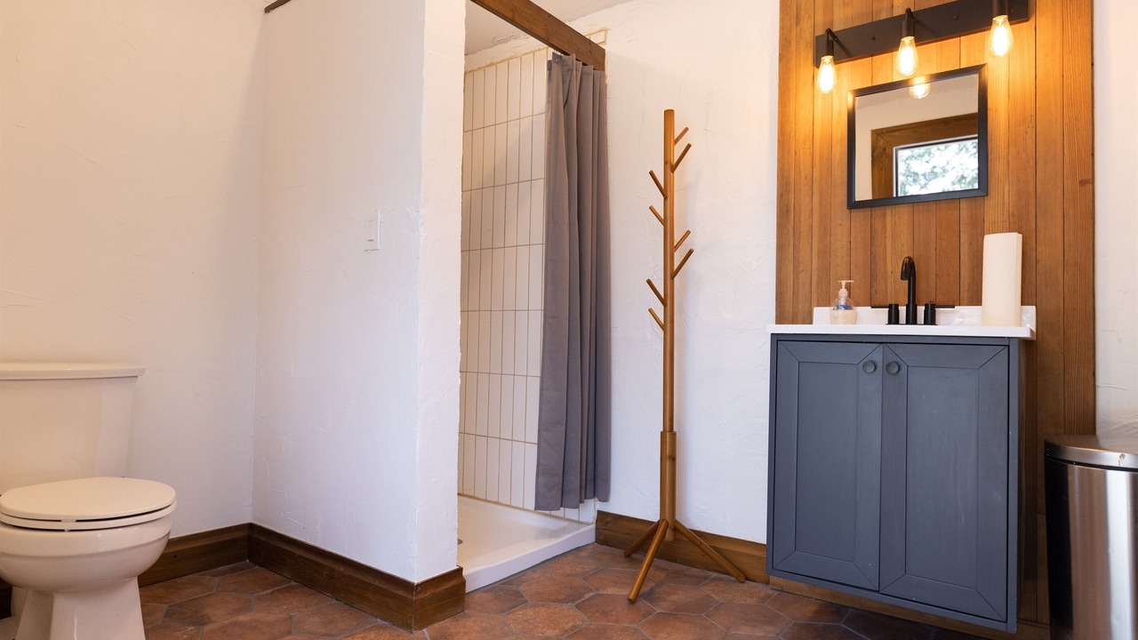 Photo of Bathroom in Irene