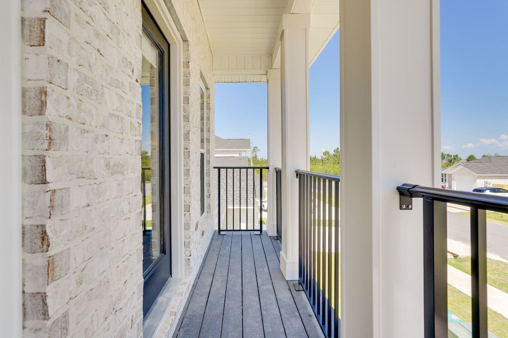 Photo of Patio Balcony in Cedar Grove