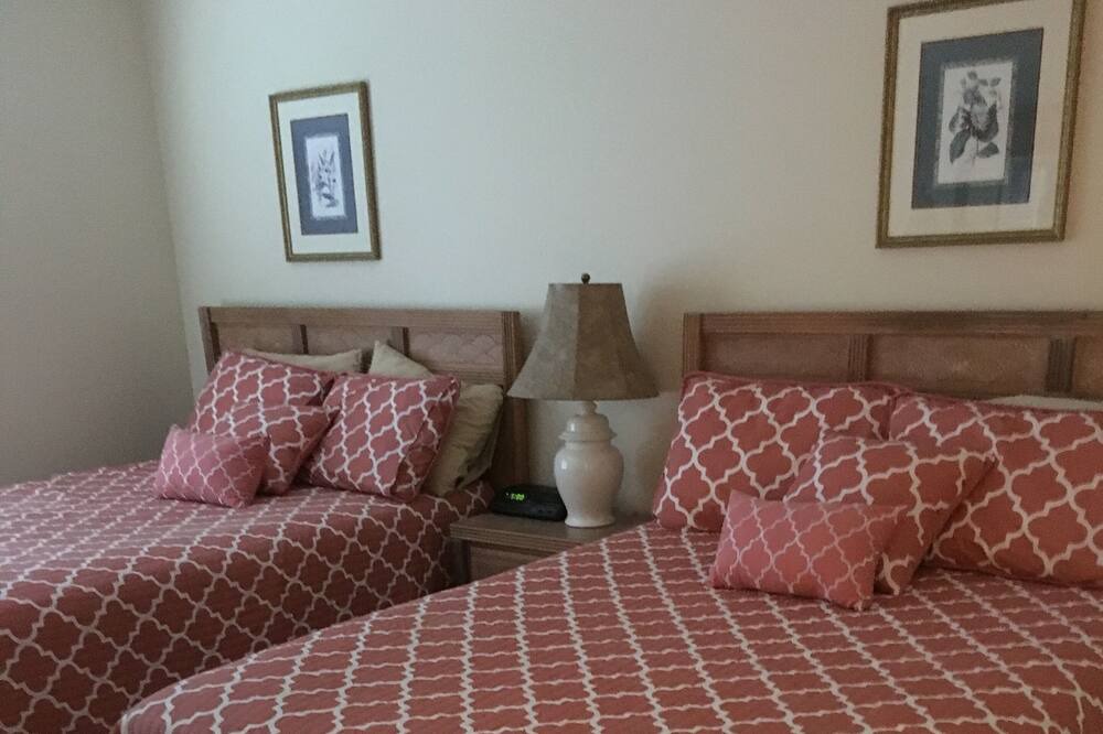 Photo of Bedroom in Dadeville