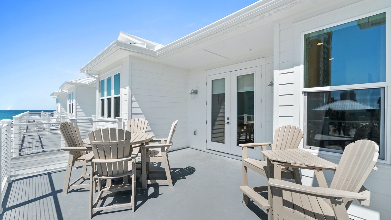 Photo of Patio Balcony in Silver Sands Beach