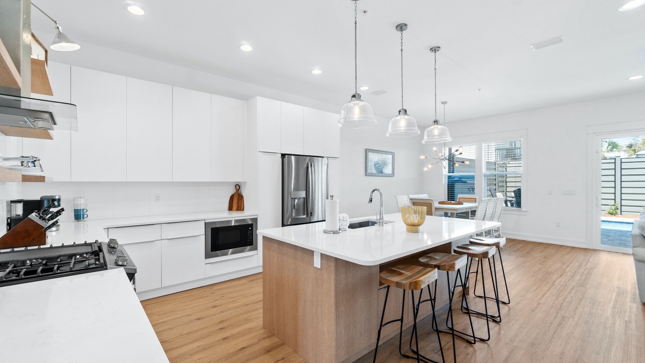 Photo of Kitchen in Silver Sands Beach