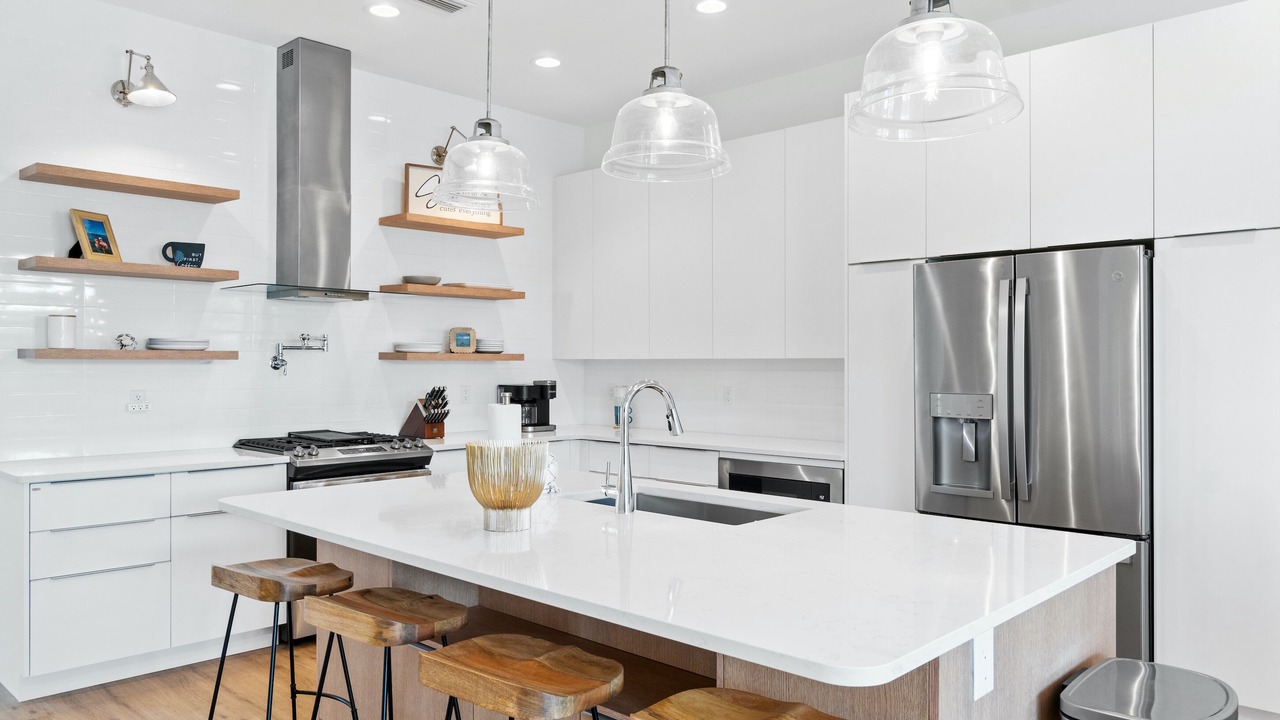 Photo of Kitchen in Silver Sands Beach