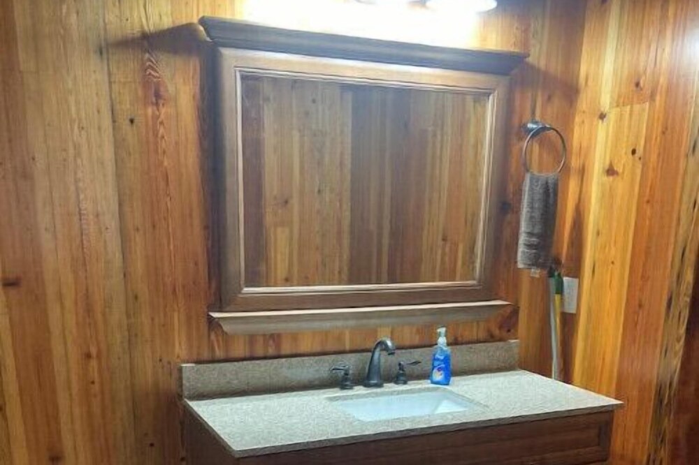 Photo of Bathroom in Moreauville