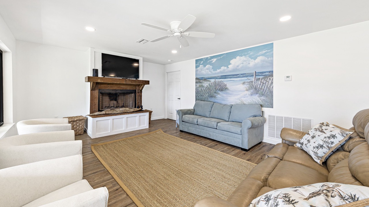 Photo of Livingroom in Lillian
