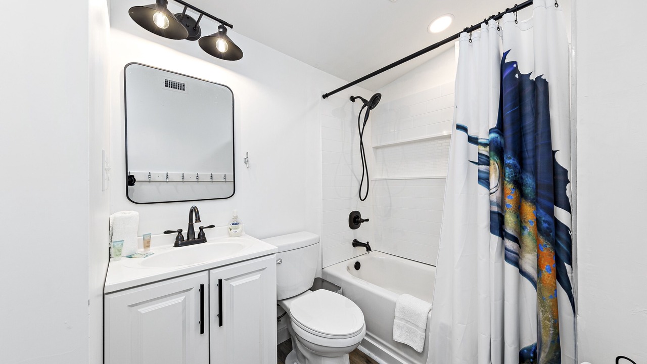 Photo of Bathroom in Lillian