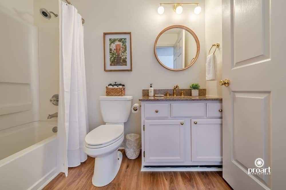 Photo of Bathroom in Indian Bayou