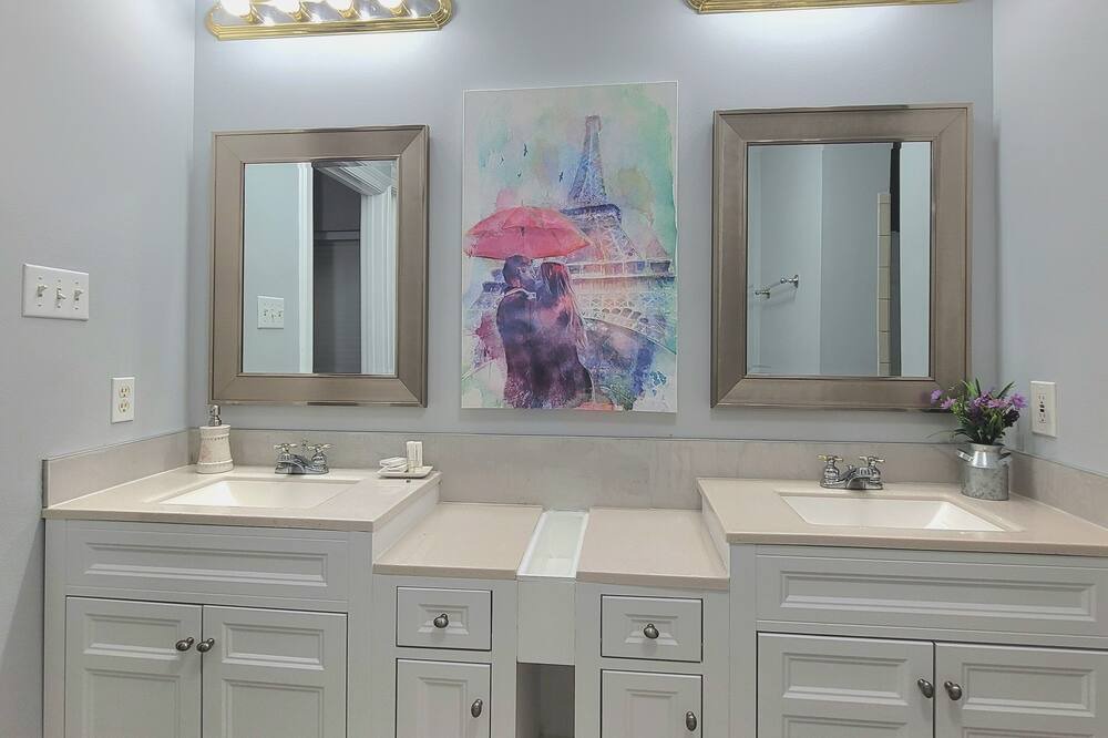 Photo of Bathroom in Denham Springs