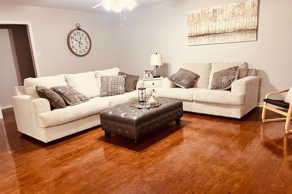 Photo of Livingroom in Eastwood