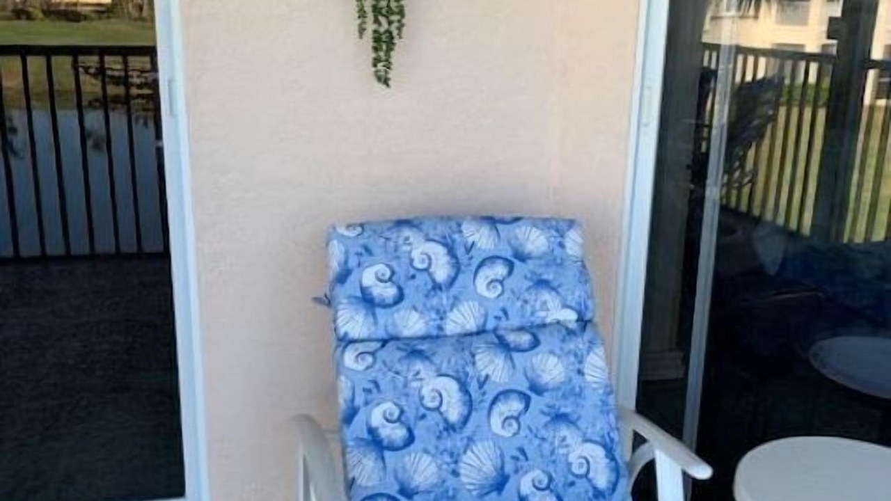 Photo of Patio Balcony in Tropical Cove
