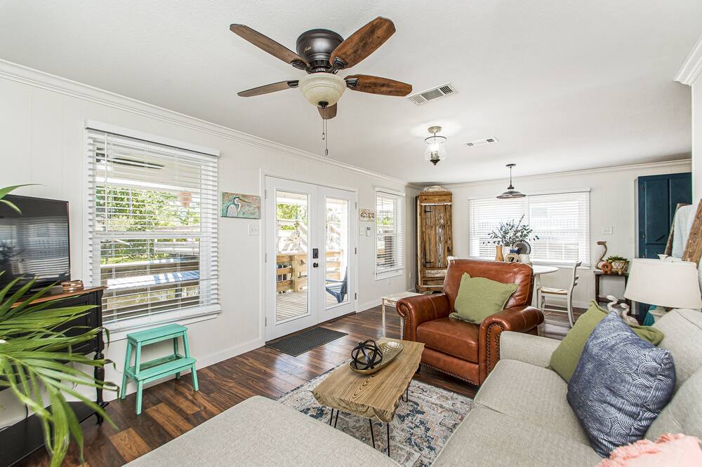 Photo of Livingroom in Springfield