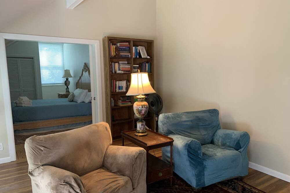 Photo of Bedroom in Tallahassee