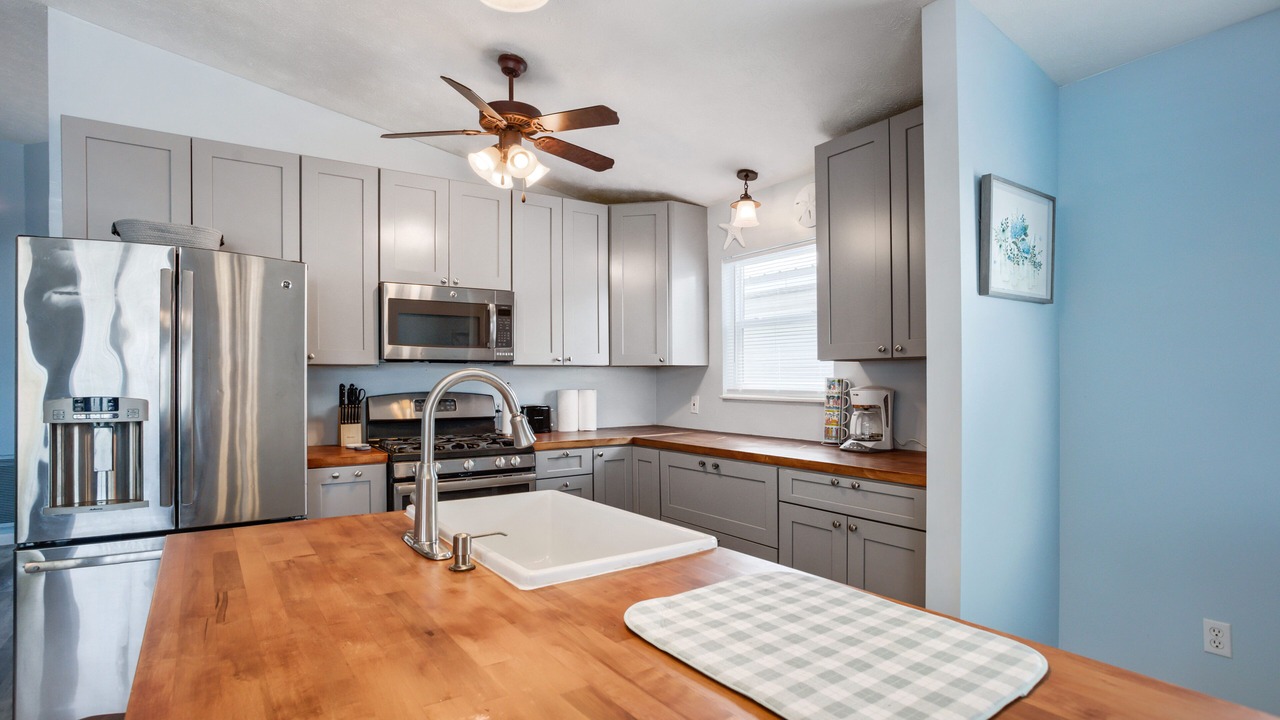 Photo of Kitchen in Crescent Beach