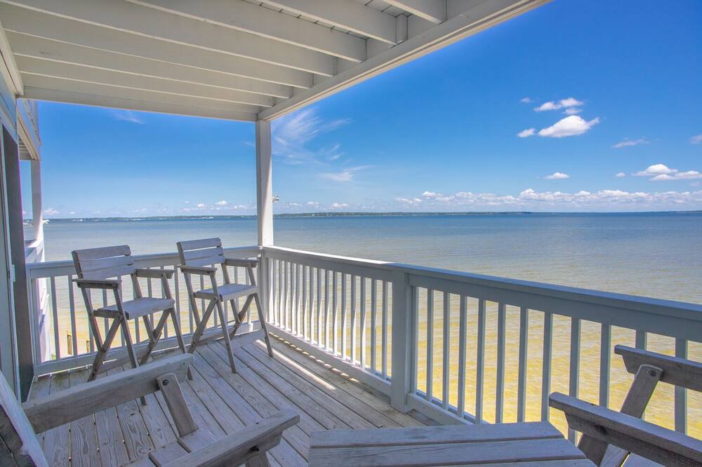 Photo of Outdoor in Innerarity Townhomes