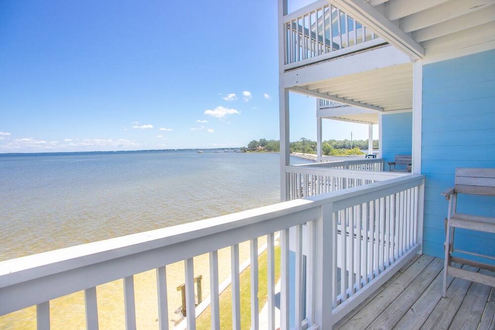 Photo of Outdoor in Innerarity Townhomes