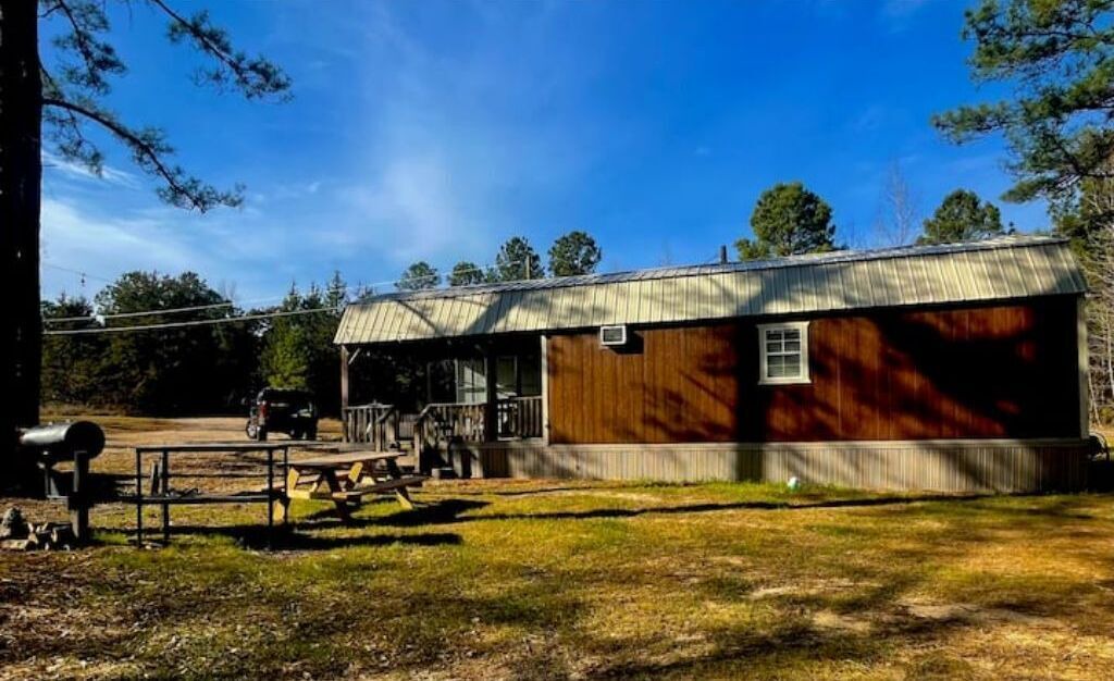 Photo of Outdoor in Avinger