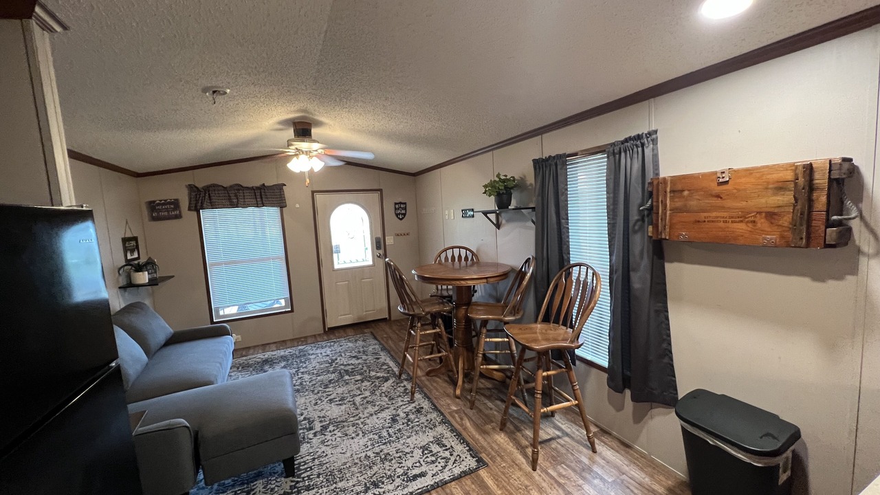 Photo of Livingroom in Avinger