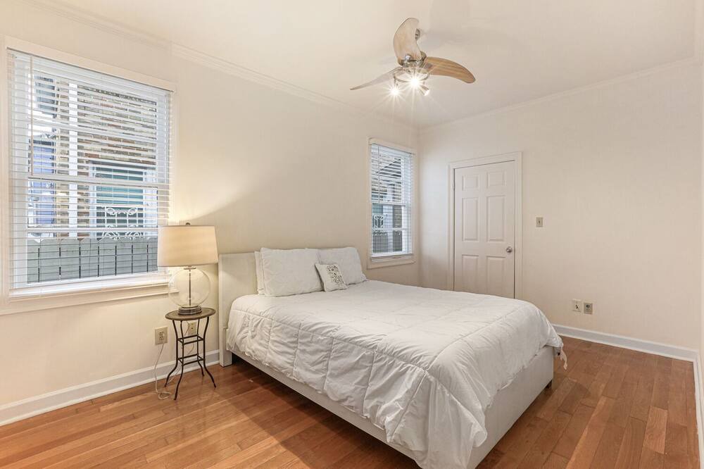 Photo of Bedroom in Broadmoor
