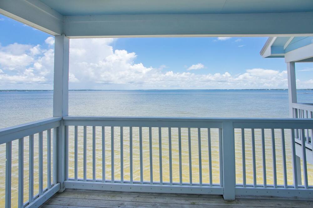 Photo of Outdoor in Innerarity Townhomes