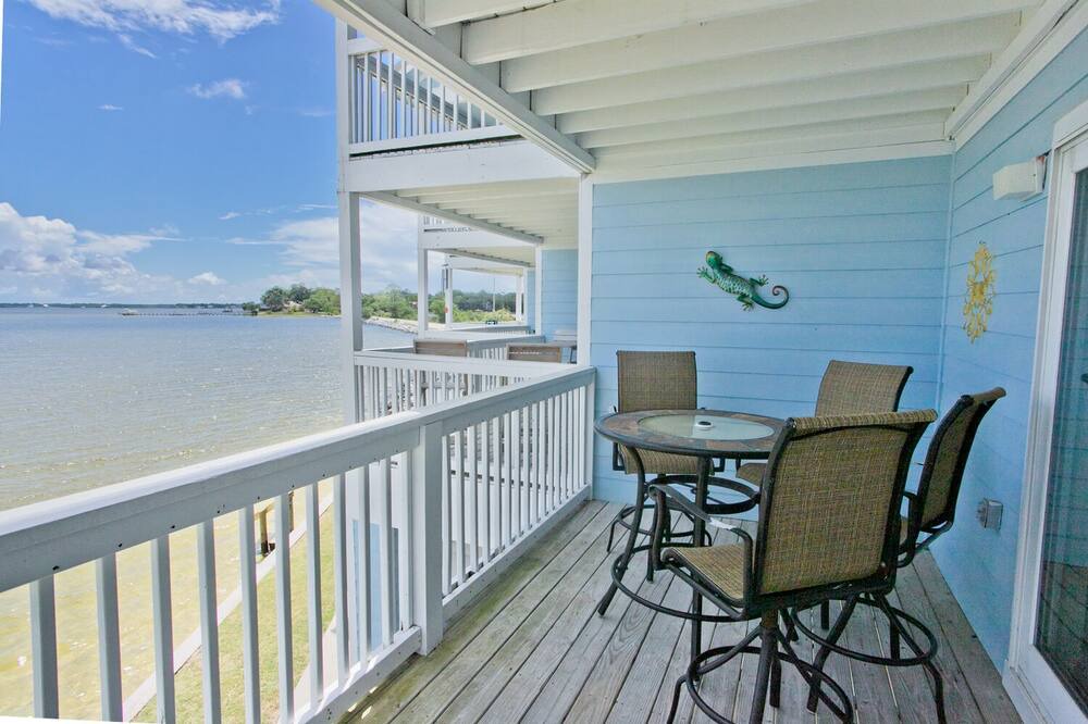 Photo of Outdoor in Innerarity Townhomes