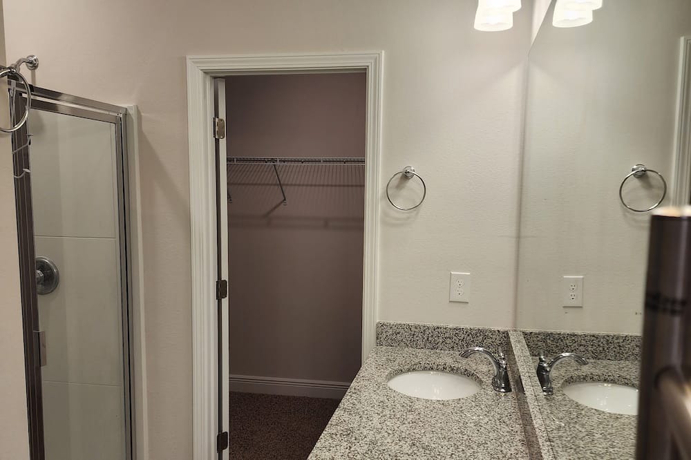 Photo of Bathroom in Panama City