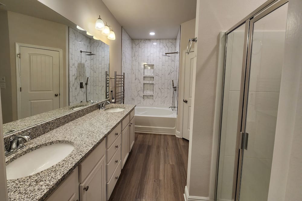 Photo of Bathroom in Panama City