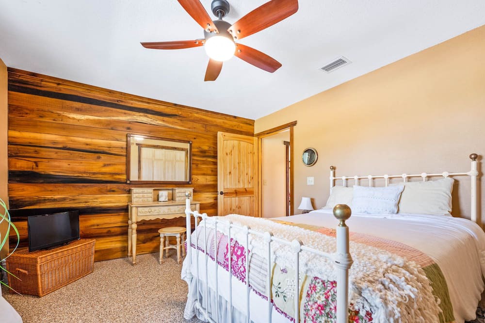 Photo of Bedroom in Marianna