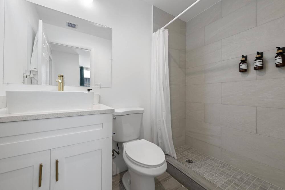 Photo of Bathroom in Liberty City