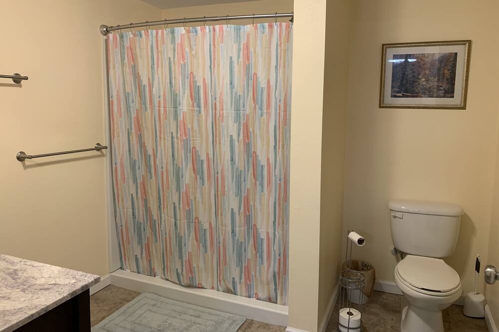 Photo of Bathroom in Baker