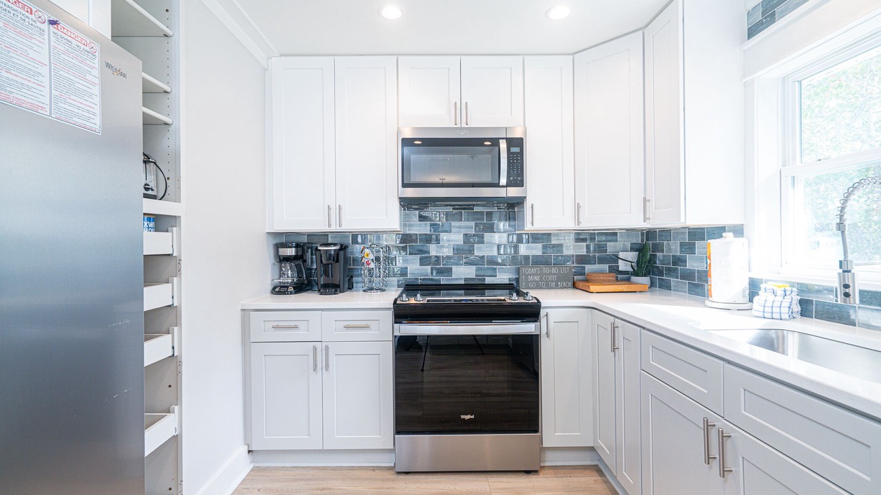 Photo of Kitchen in Laguna Beach Estates
