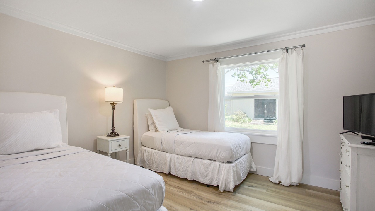 Photo of Bedroom in Laguna Beach Estates