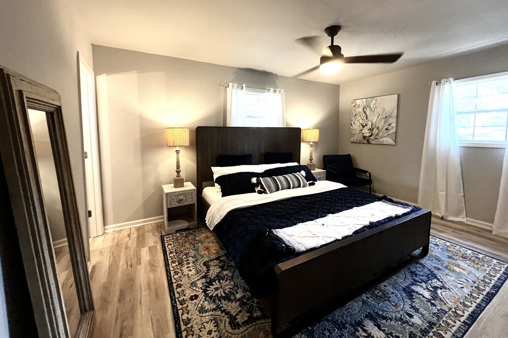 Photo of Bedroom in Benton