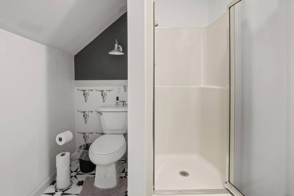 Photo of Bathroom in DeRidder