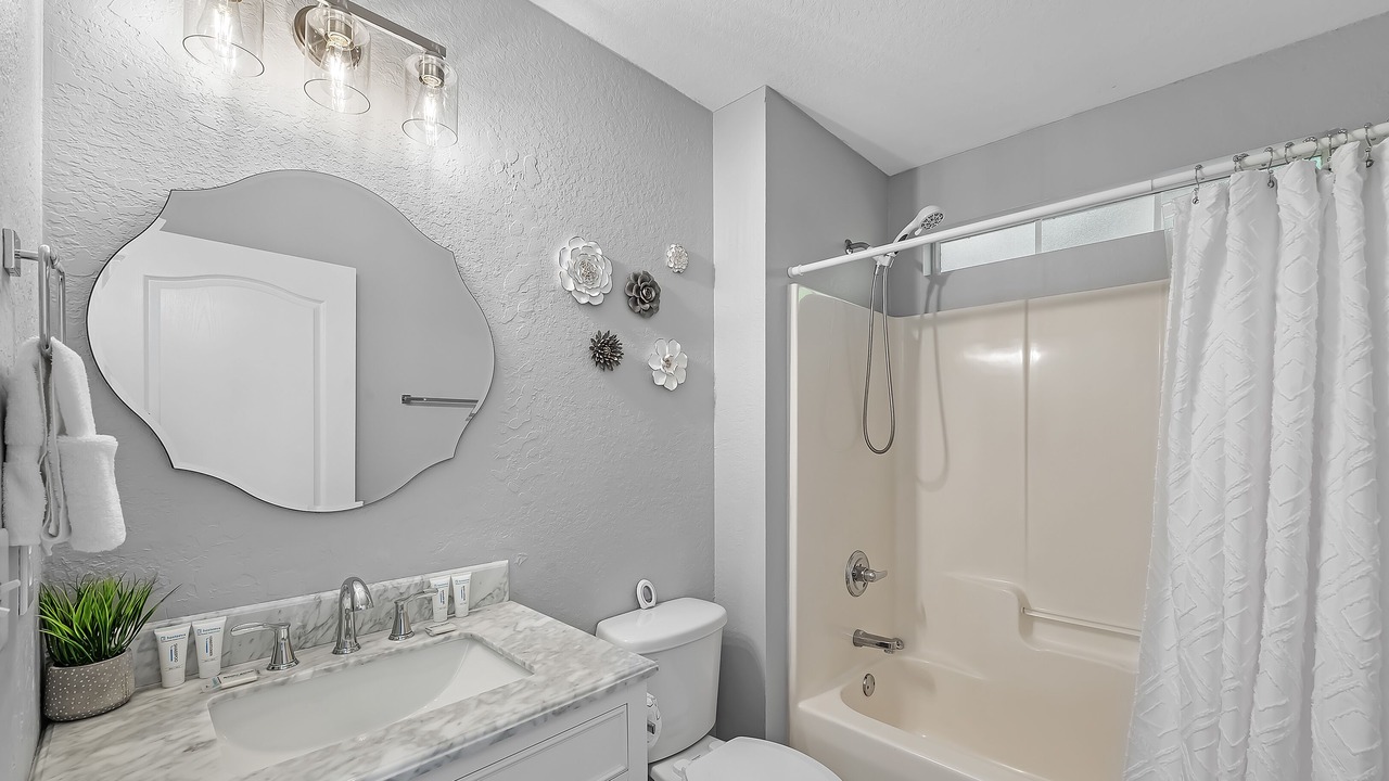 Photo of Bathroom in Ono Island