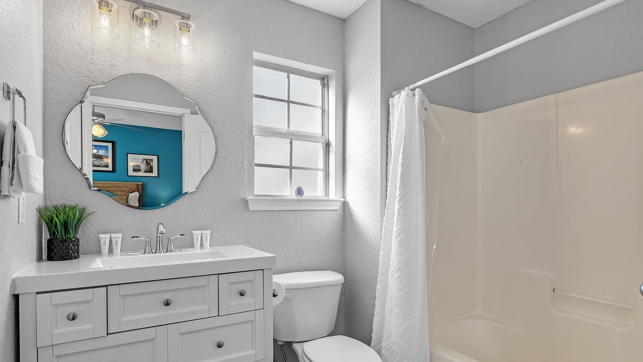 Photo of Bathroom in Ono Island