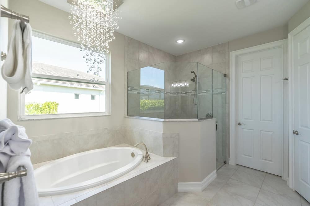 Photo of Bathroom in Naples