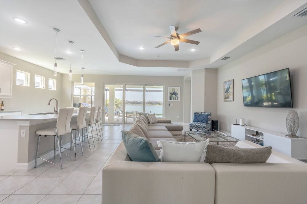 Photo of Livingroom in Naples