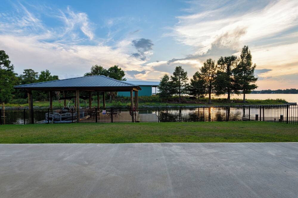 Photo of Outdoor in Ventress