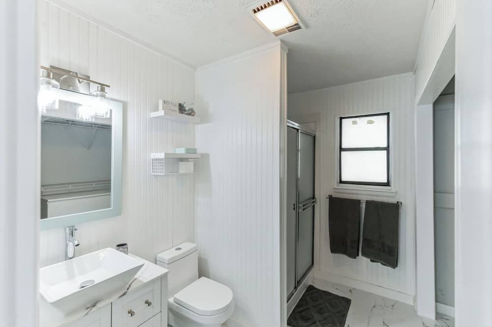 Photo of Bathroom in Laguna Beach Estates