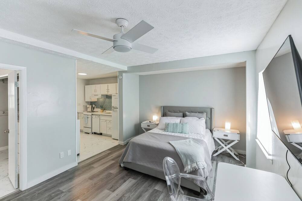 Photo of Others in Laguna Beach Estates